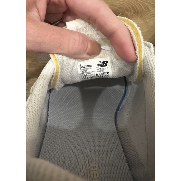 Women’s New Balance 237 Sneakers Shoes Size 10.5 White Taupe Brown EUC! - Picture 3 of 7